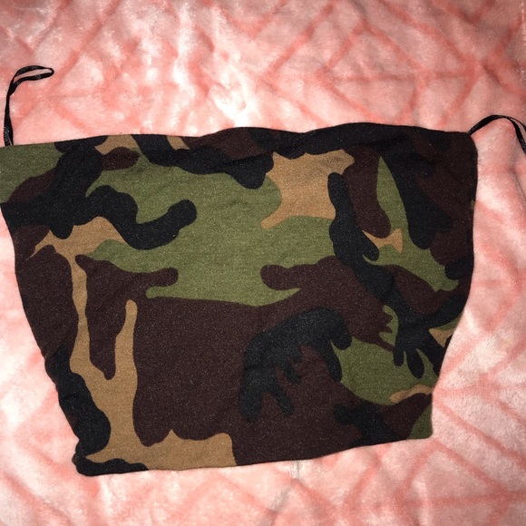 Crop top - Picture 1 of 1